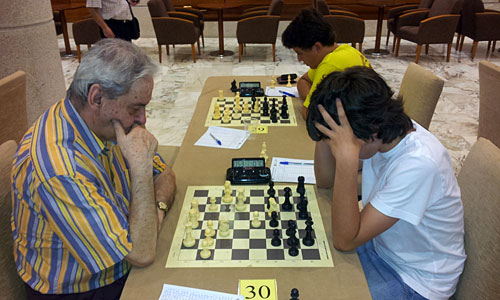 Julio Salgado a la izquierda, venció a Alvaro Maquieira