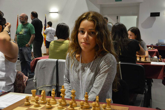 File:Caruana Carlsen Grenke Chess Classic 2015-2.JPG - Wikipedia