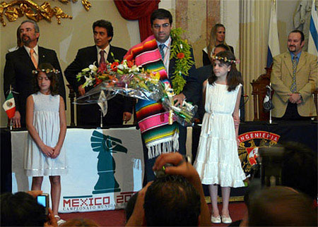 Anand Campeón del Mundo en México 2007 