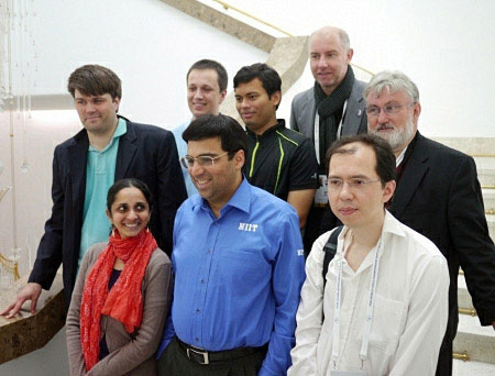 Anand y su equipo en Moscú 2012 