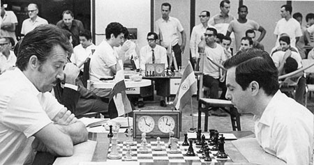 Gligoric vs. Panno, Memorial Capablanca 1969