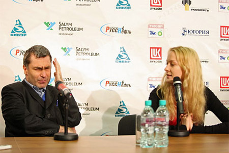 Ivanchuk en la conferencia de prensa final con Maria Fominykh
