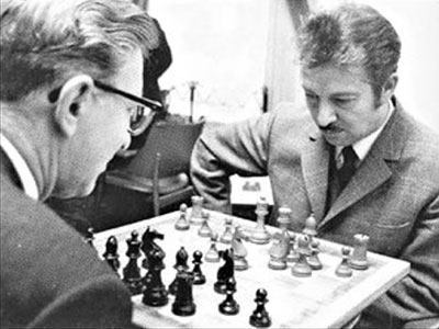 Smyslov y Gligoric, del libro "I play against pieces"
