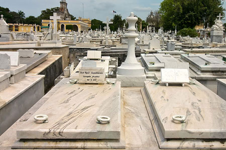 Tumba de Capablanca Cementerio de Colón, La Habana
